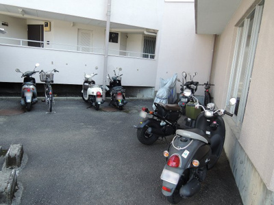【その他共用部分】 | ドルフ弘明寺 | バイク置場です。