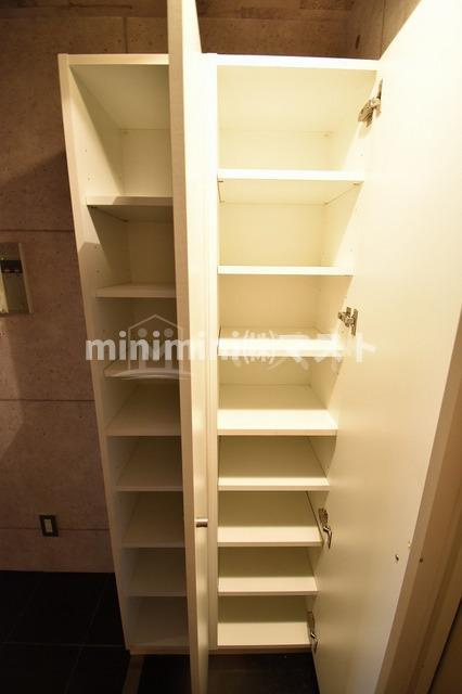 U residence 弁天町　(是空弁天)の収納
