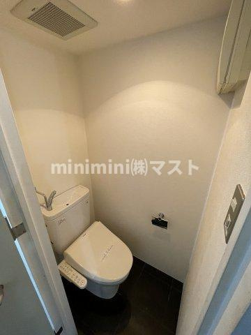 U residence 弁天町　(是空弁天)のトイレ