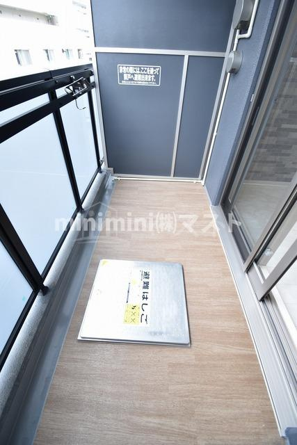 エステムコート大阪WESTのバルコニー