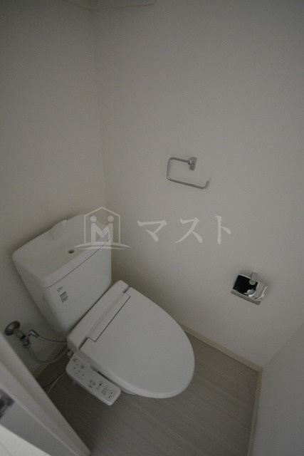 ブラン弁天町駅前のトイレ