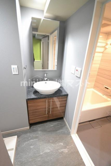 ファーストフィオーレ阿波座アクアの洗面所