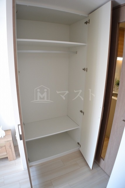 クレストコート靭公園の収納