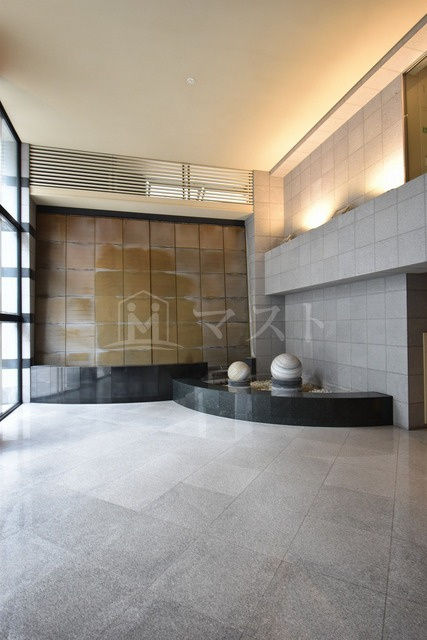 KAISEI江戸堀のエントランス