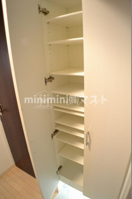 レジディア江戸堀の収納