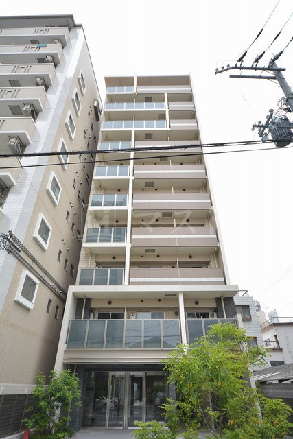 セオリー大阪リバークロス