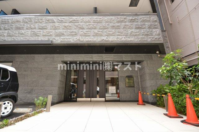 プレサンス阿波座駅前のエントランス