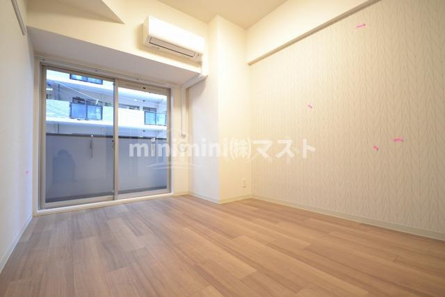 プレサンス阿波座駅前の居間・リビング