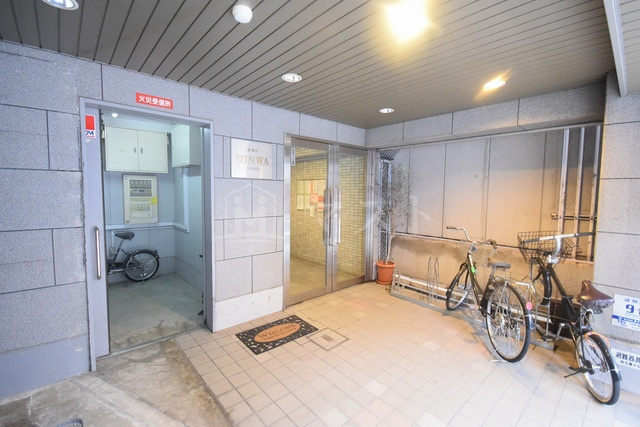 ＪＵＮＷＡマンションのエントランス