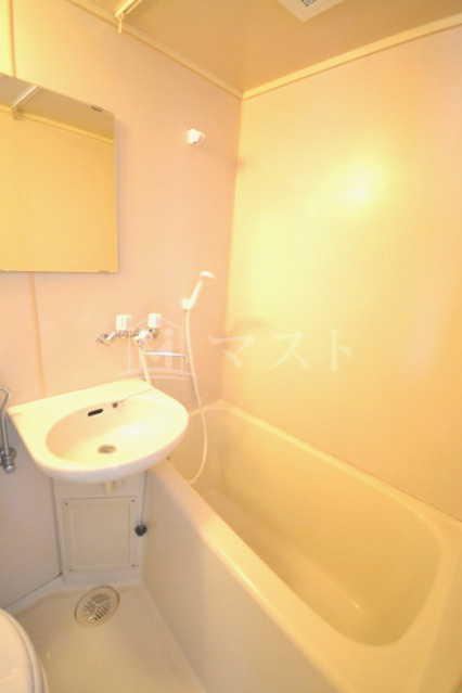 プレミール北堀江の浴室|※同マンション別間取り参考写真