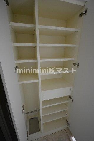 クリスタルグランツ北堀江の収納