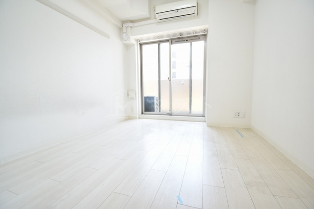 プレサンス本町ジョイスの居間・リビング