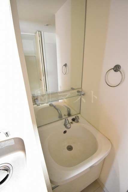 プレサンス本町ジョイスの洗面所