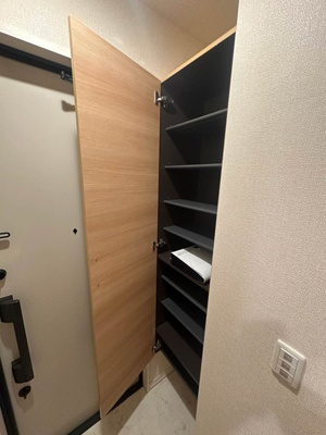 【玄関】 | クレモンテ茅ヶ崎南 | シューズボックス付きで玄関すっきり片付きます！お客様もスムーズにお出迎えできますね♪