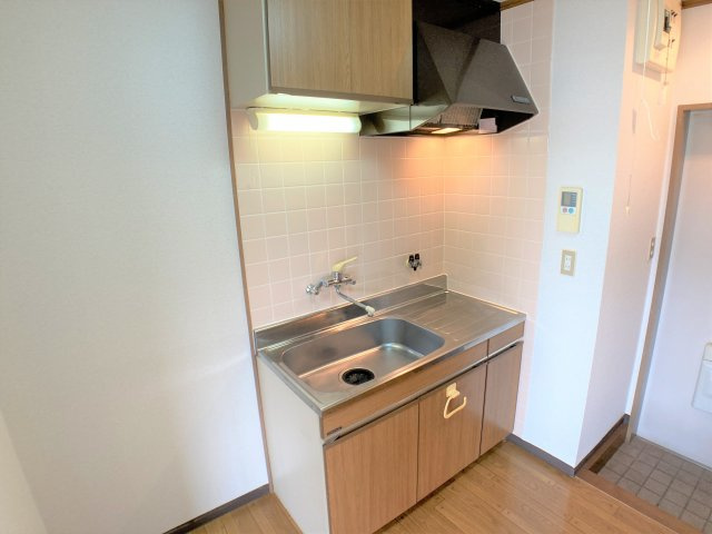 サイドポケットのキッチン