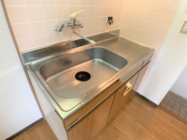 サイドポケットのキッチン