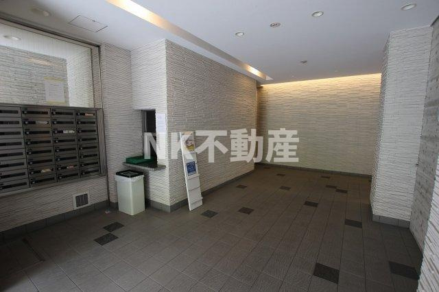 【エントランス】 | アンギン　ルマ（河内小阪賃貸） | 清潔なエントランスです