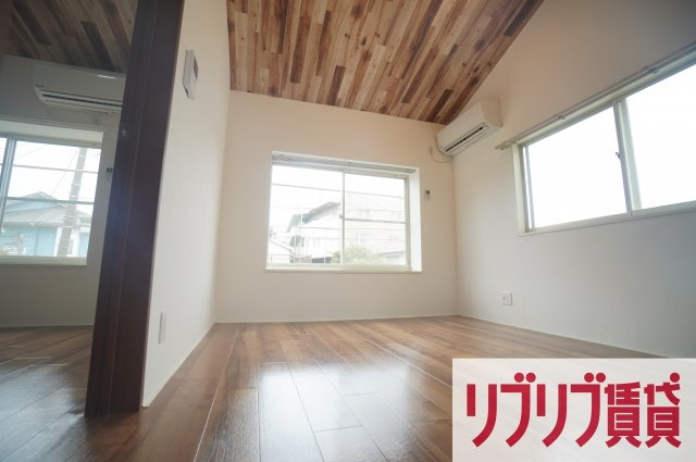 西千葉ハイリビング参番館の居間・リビング