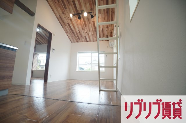 西千葉ハイリビング参番館の居間・リビング
