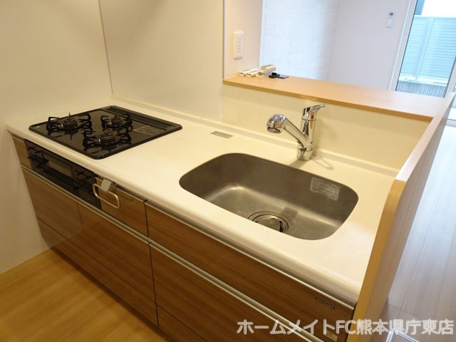 熊本市東区花立５丁目のアパートのキッチン