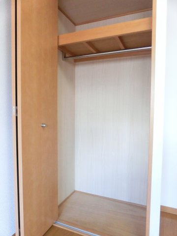 レインボーコート立売堀の収納