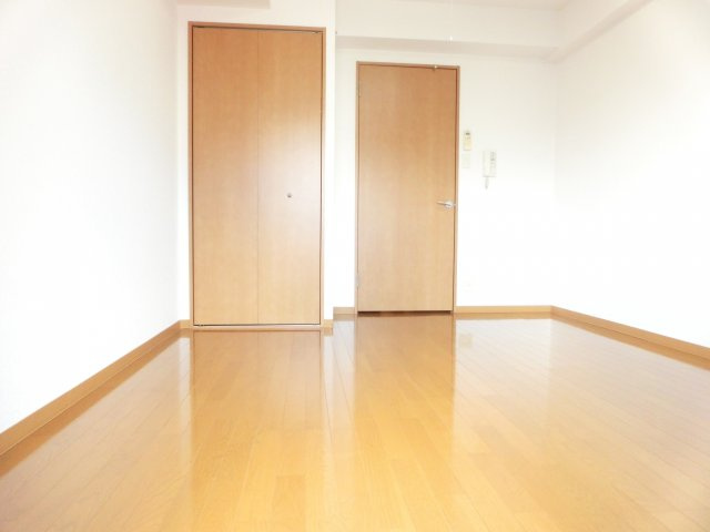 レインボーコート立売堀の寝室