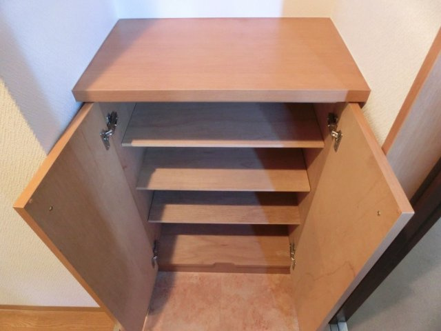 レインボーコート立売堀の収納