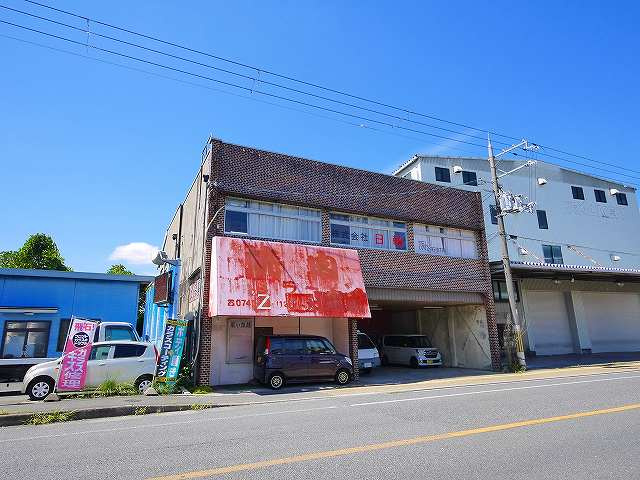 義本店舗の外観