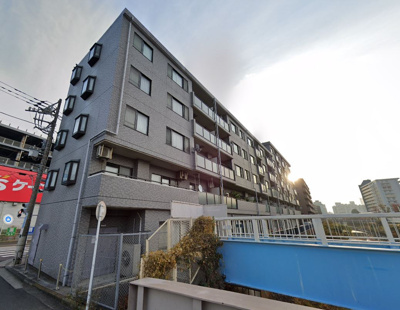 【外観】 | 星川プラザマンション | 総戸数３６戸、平成１０年１２月築、管理人は日勤勤務につき管理体制良好です♪