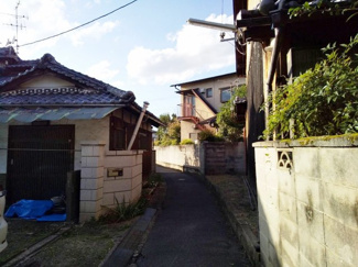 【前面道路含む現地写真】