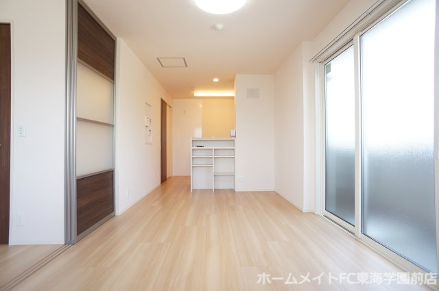 熊本市北区飛田３丁目のアパートの居間・リビング