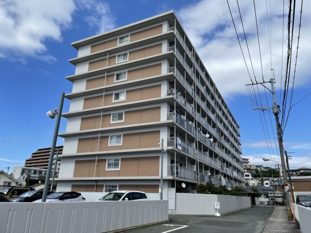 チュリス若久の外観