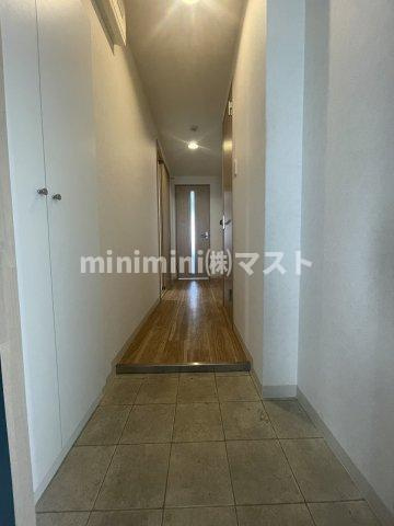 大阪市西区本田３丁目の賃貸マンションの玄関
