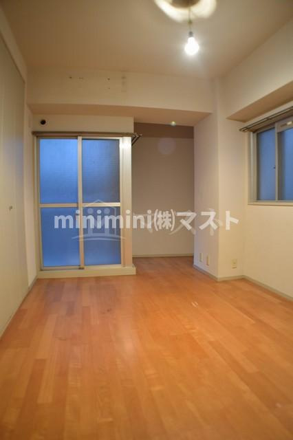 南堀江21の内装|寝室に最適です。