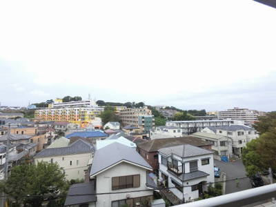 【展望】 | グラン・ドムール横浜西寺尾 | ３階部分からの眺望です。
