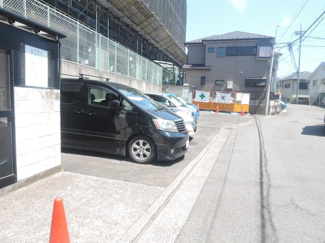 【駐車場】 | 平置駐車場です。