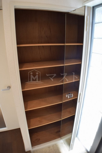ヴェスタ堀江の収納|同マンション内・別居室参考写真