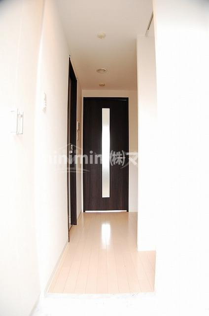 エスリード南堀江リバーサイドの玄関