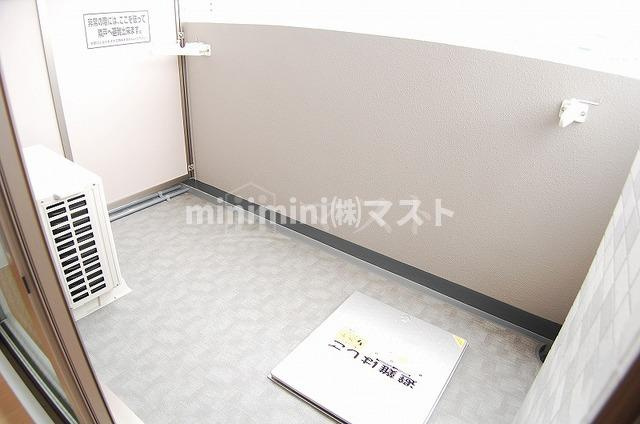 エスリード南堀江リバーサイドのバルコニー