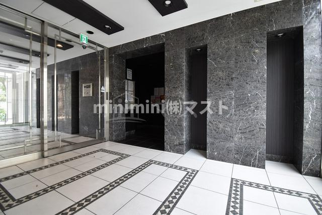 エスリード南堀江リバーサイドのロビー