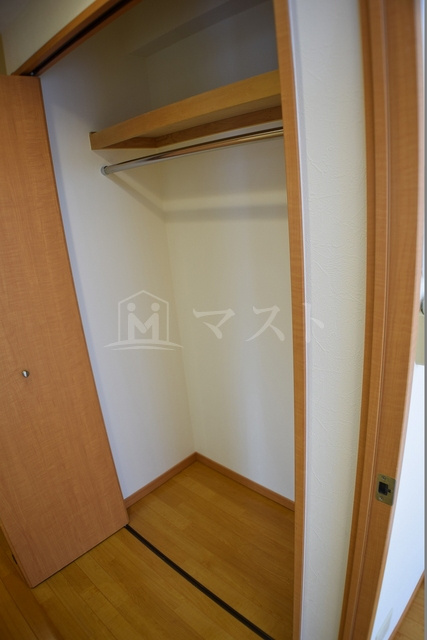 インベスト本町ＷＥＳＴの収納