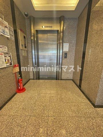 オレンジコート西心斎橋のロビー