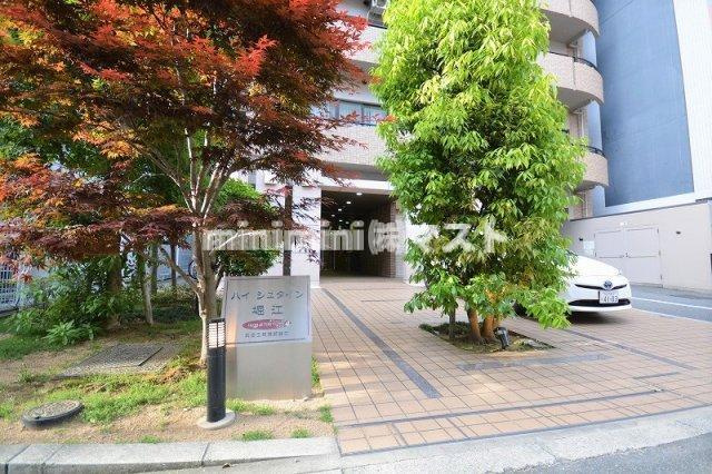 ハイシュタイン堀江のエントランス