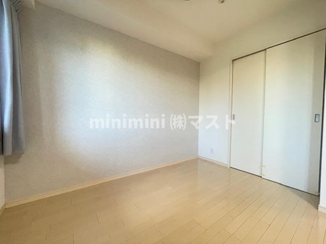 ラブニール西長堀パークフロントの洋室