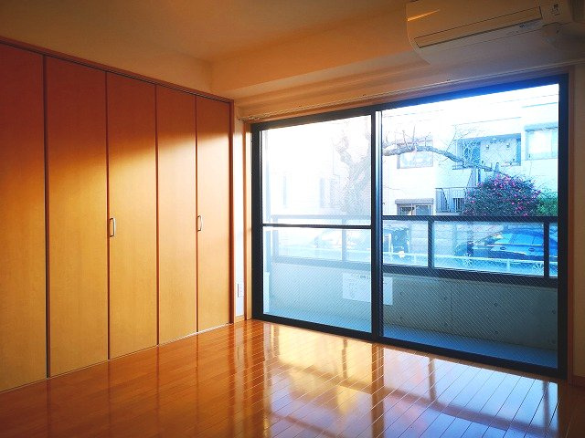 ＶＩＮＧＴ　ＥＴ　ＵＮの居間・リビング