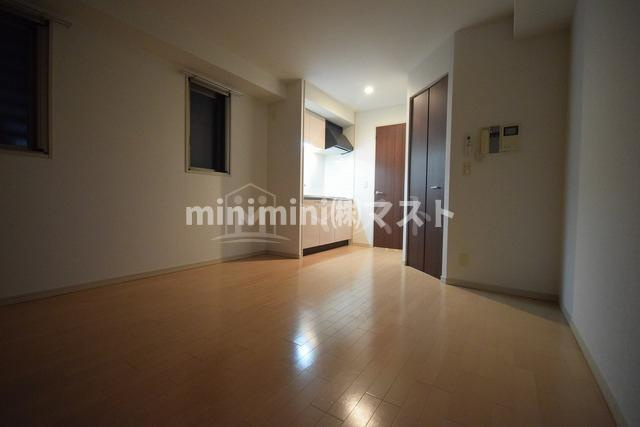 レジディア靭公園の内装|※部屋横の小窓は角部屋のみです