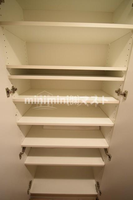 レジディア靭公園の収納