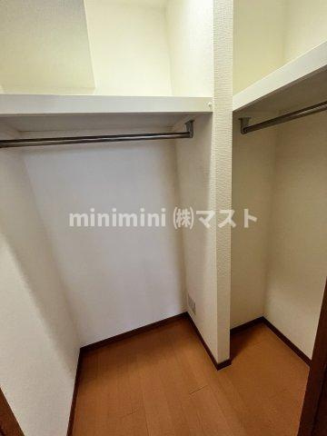 リーガル岡崎橋の収納