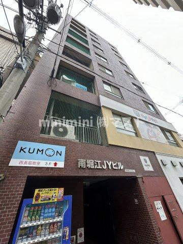 南堀江SKビルのエントランス