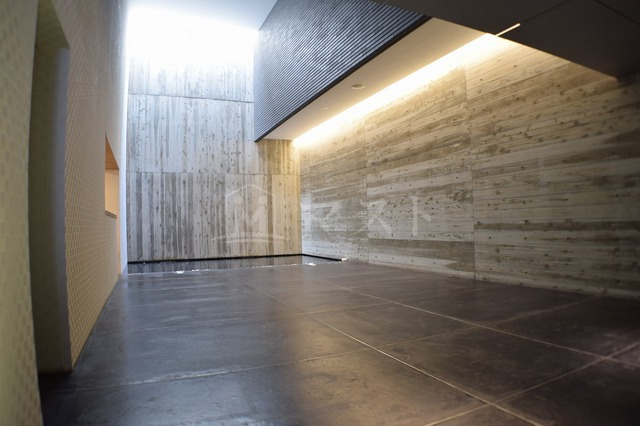 アーデンタワー南堀江のロビー